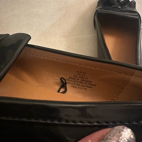 H&M Glossy Black Loafers for Women - Picture 5 of 8
